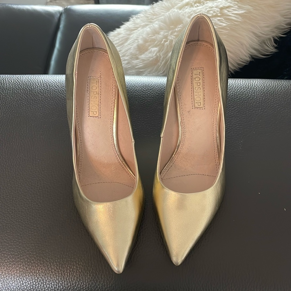 SOLD!!! Topshop Gold Pumps